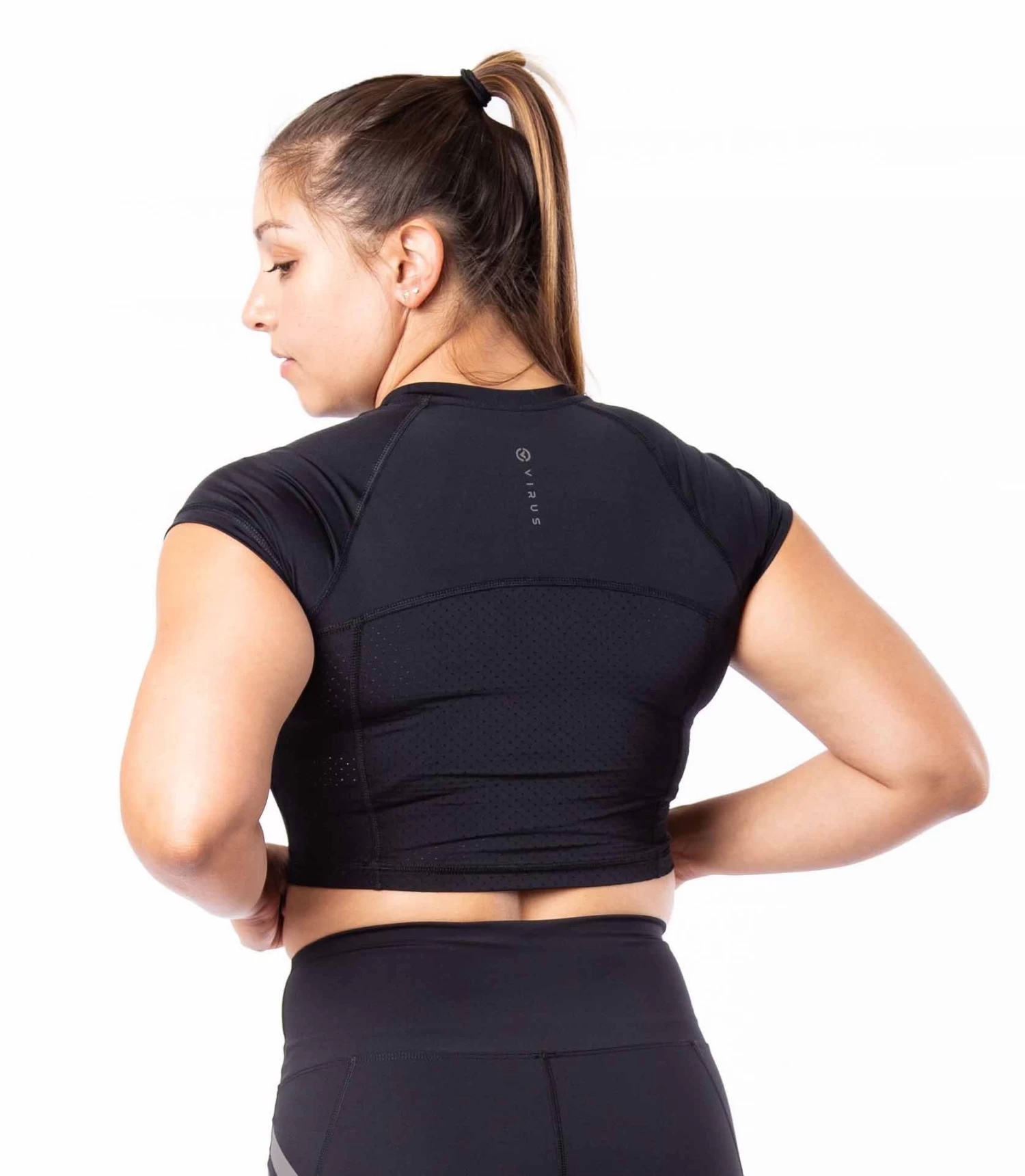 Aurora Crop 4 Aurora Crop - Image 2